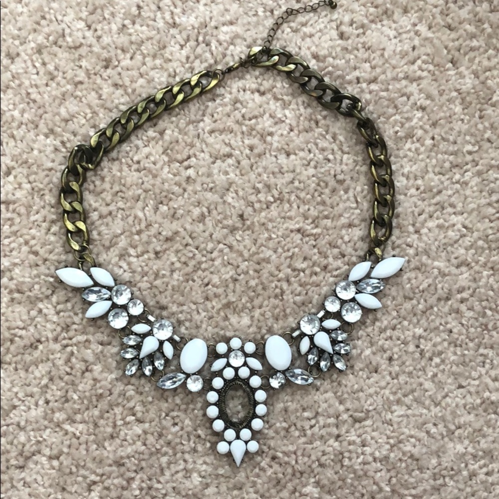 Statement necklace